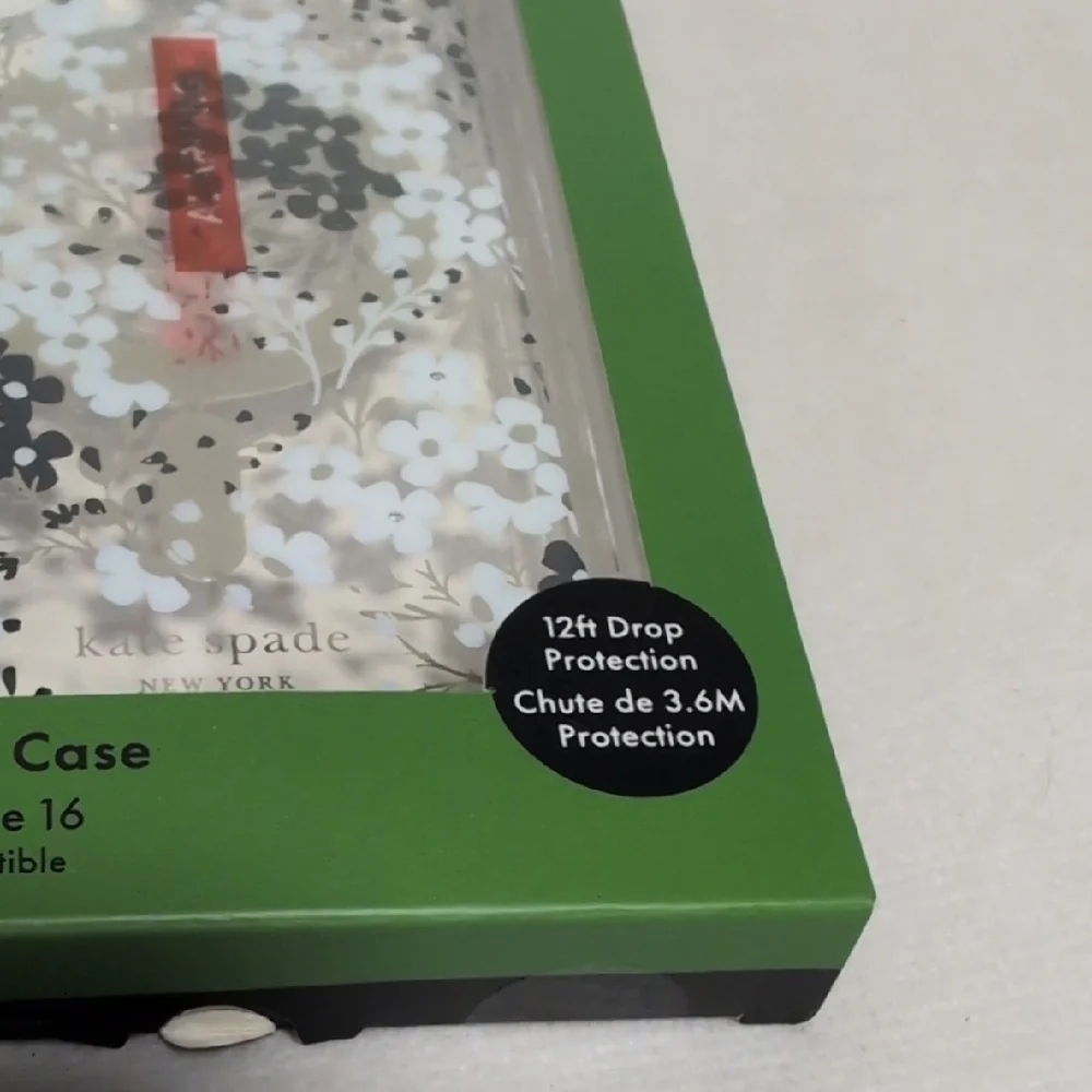 kate spade Black and White Floral iPhone 16 Case